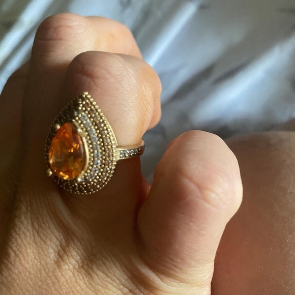 Pear Shape Honey Topaz Embellished Oval two-tone 14k RG - Picture 16 of 16